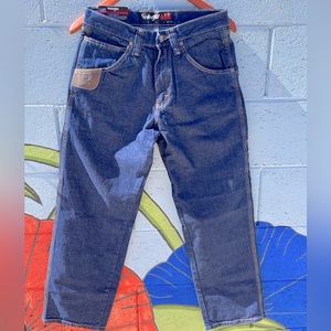 Wrangler Riggs Jeans 30 X 30 NWT Multiple Utility Pockets, Ships same day